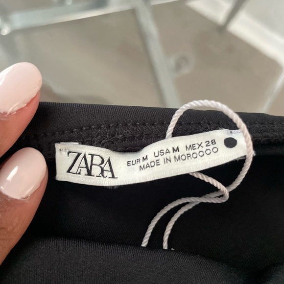 Zara Elegant Black Crop Top - Picture 3 of 4